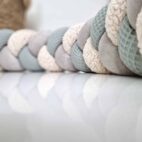 Tresse de lit gris