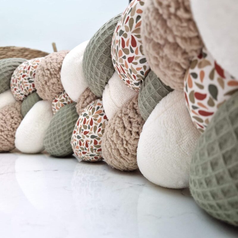 Tresse de lit – Kaki Spicy – Tour de lit bébé 4 brins