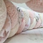 Tresse de lit rose clair