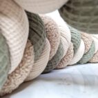 Tresse de lit kaki et beige