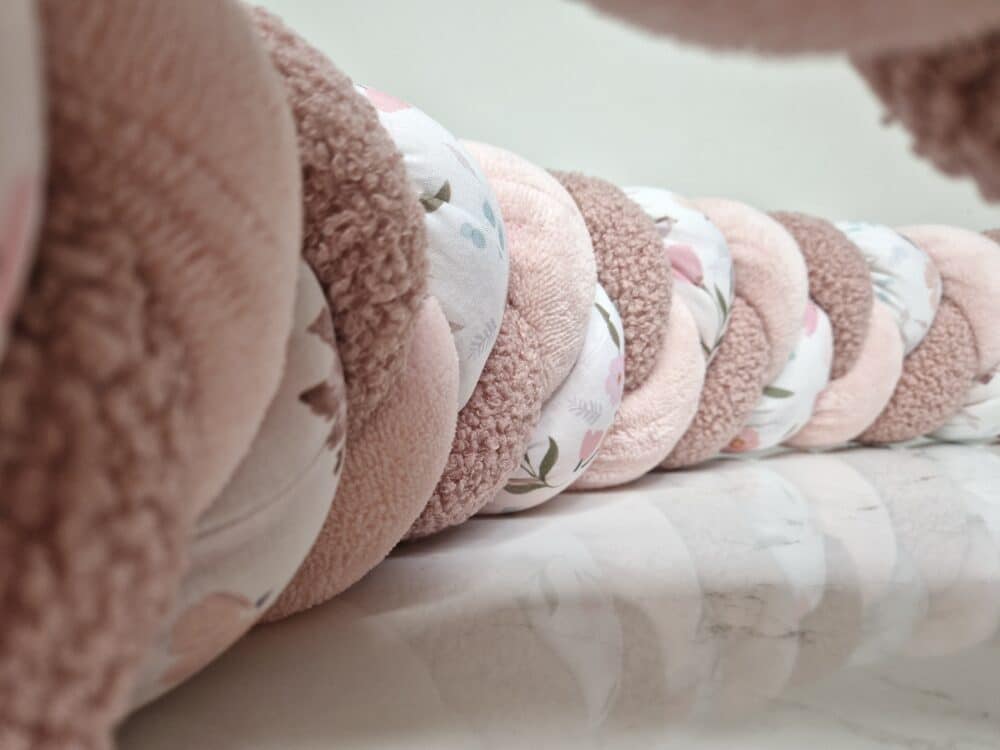 Tresse_tour_de_lit_0729 Tour de lit tressé 3 brins rosé