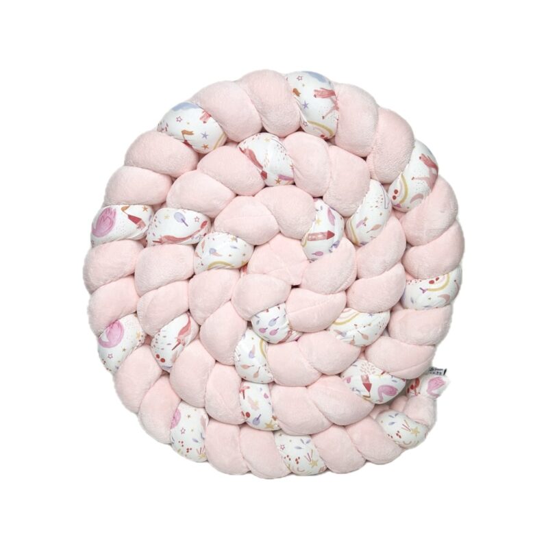 Tour de lit tressé – Doudou rose et licorne – Tresse de lit