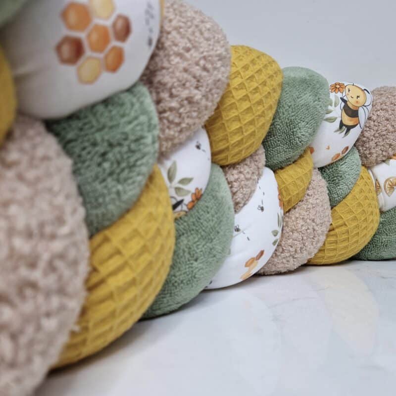 Tresse de lit 4 brins – Moutarde et miel citron – Tour de lit tressé