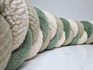 Tresse de lit 3 brins - Sherpa écru, Nid abeille Olive, Doudou Romarin