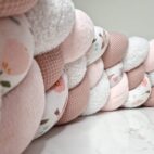 Tour de lit tressé rose blush