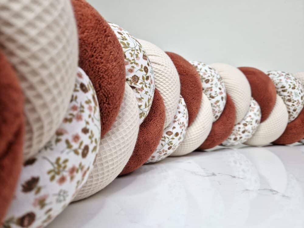 tresse-de-lit-enfant_1548 Tresse de lit tons chauds