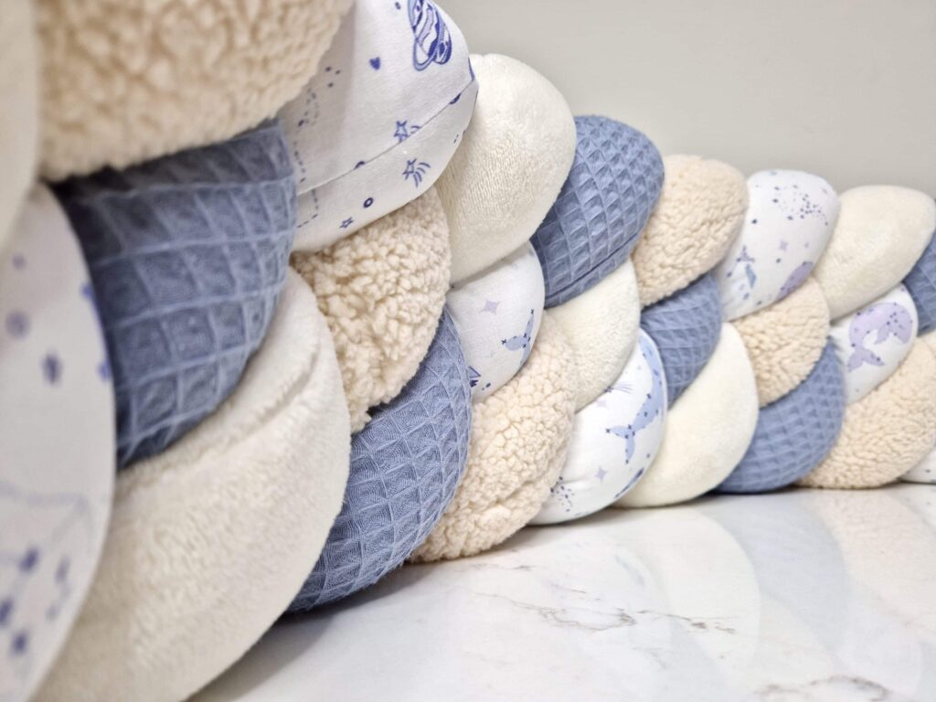 Découvrez Nos Tresses de Lit pour Enfants et Bébés : Matières et Avantages